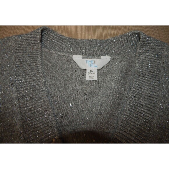 Women's Time And Tru V Neck Sequin Sweater GRAY Pullover Size XL (16-18) NWT - Picture 9 of 16